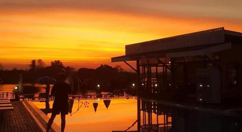 Golden Hotel Dondet Muang Không Exteriér fotografie